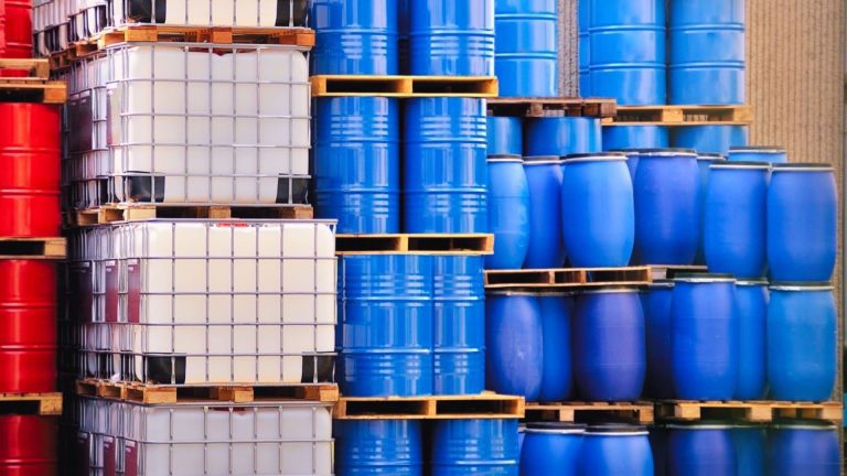 Image of containers and barrels for industrial chemicals and fluids.